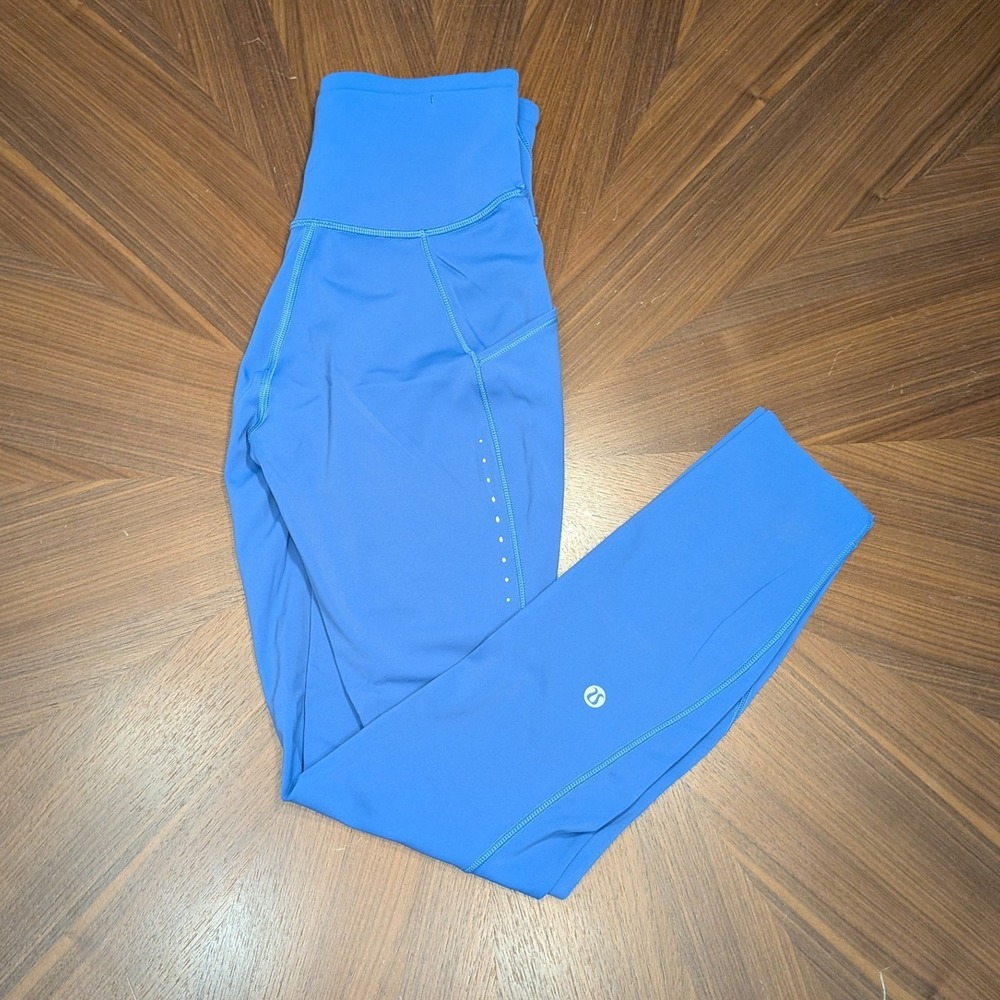 Lululemon Fast and Free Tight Women 2 Blue Excellent High Rise 25 Pockets Nulux
